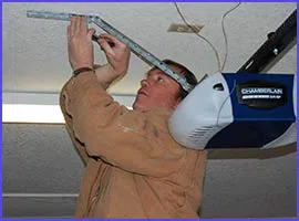 Neighborhood Garage Door Service Brookfield, WI 262-226-2399 - garage-doors